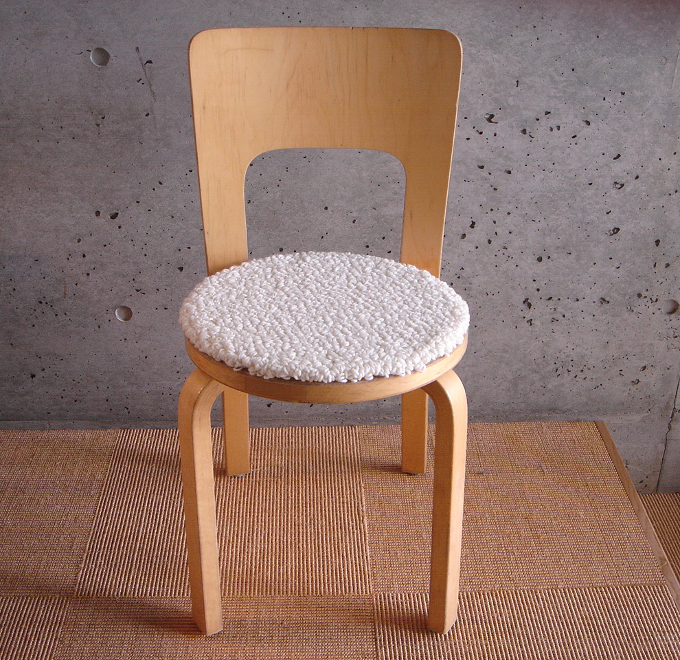 TIMELESS wool chair mat